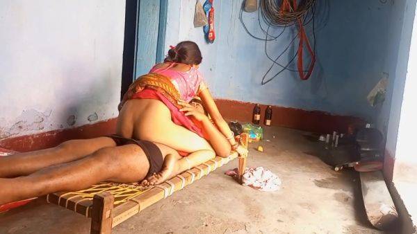 Deshi Village Bhabhi Outdoor Riding Sex Deshi Sex - desi-porntube.com - India on freevids.org