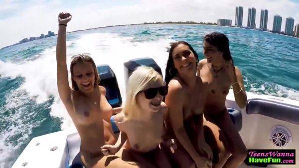 Teens Facialized On Yacht - hclips.com on freevids.org