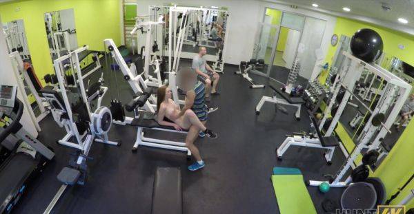 Fucked at the gym and filmed without knowing - alphaporno.com on freevids.org