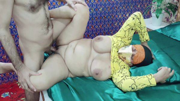 Hot Milf - Indian Doctor Suck Boobs And Hard Fucked With Big Tited Female Patient - desi-porntube.com - India on freevids.org