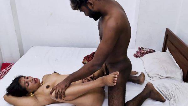 Desi Bhabi Of Her Deborji And Fucking Hard Her Sexy Bhabi Sex - upornia.com - India on freevids.org