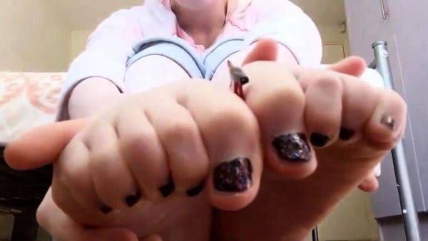 Work Colleage Giantess Revenge (@Little Tippy Toes ) - drtuber.com on freevids.org