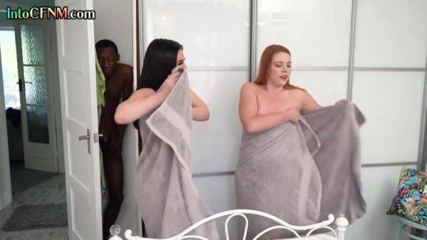 IR CFNM babes only in towels jerk black cock in 3some - hotmovs.com - Britain on freevids.org