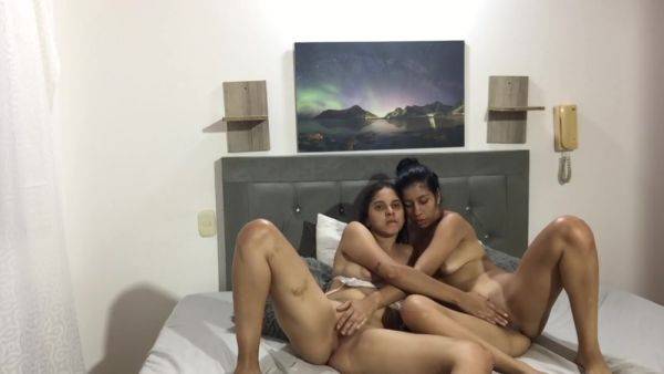 Lesbian Couple Has Passionate And Romantic Sex - hclips.com on freevids.org