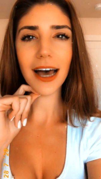 Amateur busty brunette masturbates and does hand job - drtuber.com on freevids.org