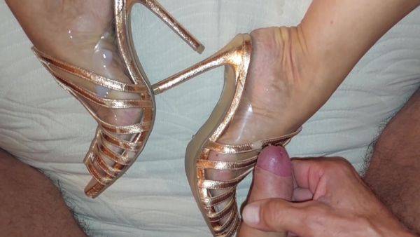 Selenas Small Beautiful Feet In Heels Posing And Worship - hclips.com - Germany on freevids.org