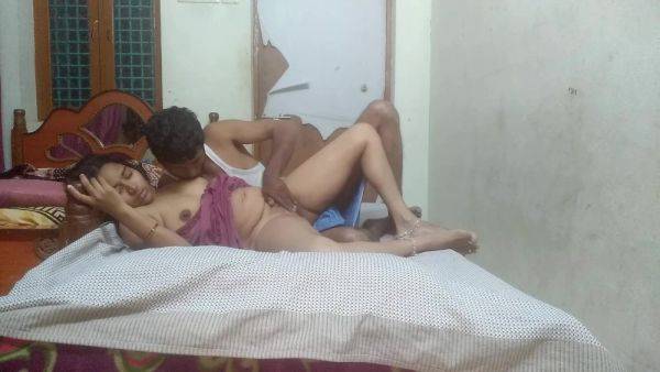 Real Life Amateur Indian Telugu Couple Fucking Hard In Their Privacy - hclips.com - India on freevids.org