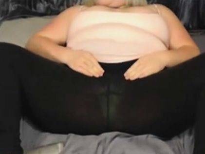 Big woman teases in leggings - drtuber.com on freevids.org