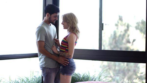 Insolent teen granted heavy duty inches the hard way - hellporno.com on freevids.org