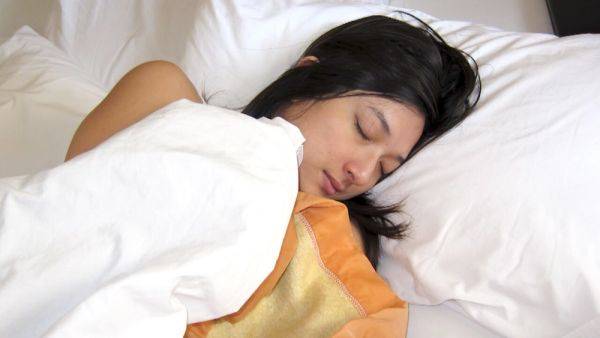 Good morning sex with amateur hairy pussy Asian girlfriend named Pancake - txxx.com - Thailand on freevids.org