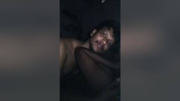 Indian Wife Big Biggest Boobs Kiss - desi-porntube.com - India on freevids.org