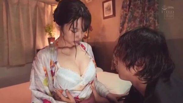 09451,A woman in serious agony - senzuri.tube on freevids.org