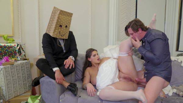 Curvy bride takes father-in-law's dick for serious wedding day porno - hellporno.com on freevids.org