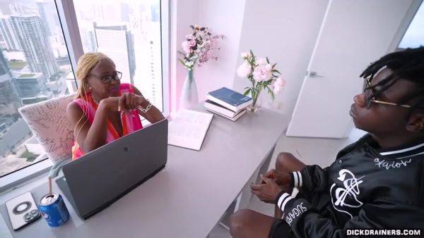 King Treyy - Busty Gilf Teacher Personally Tutors Hu - videomanysex.com on freevids.org