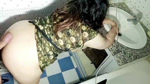 Arab BBW fucks with a local plumber - anysex.com - India - Japan - Egypt - Pakistan on freevids.org