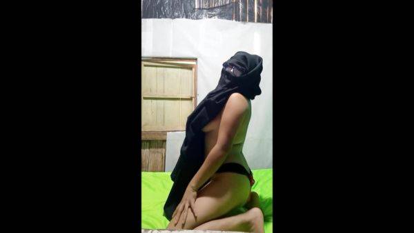 Viral Of The Moment!! Indian Politicians Stepdaughter Makes Homemade Porn - desi-porntube.com - India on freevids.org