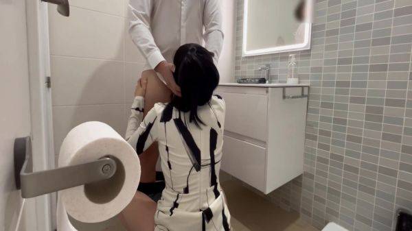 I Tell The Restaurant Waiter That Ill Wait For Him In The Bathroom To Fuck Him And Give Him A Blowjob Until He Finishes Cumming 5 Min - hclips.com on freevids.org