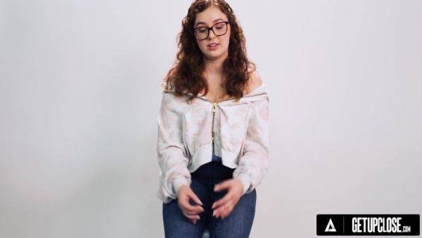 Up Close - How Women Orgasm With Big Tits Cutie Solo Female Masturbation! Full Scene - Leana Lovings - hotmovs.com on freevids.org