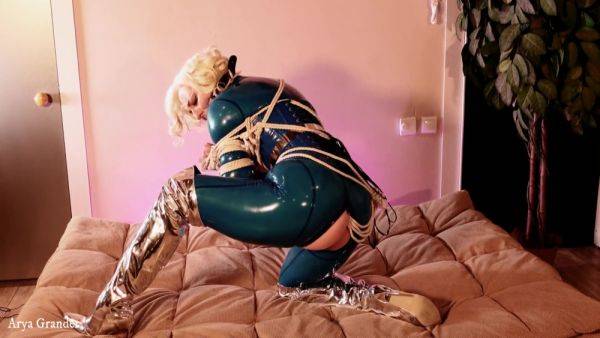 Bondage Escape Gag Milf In Latex Free Porn Video - hclips.com - Germany on freevids.org