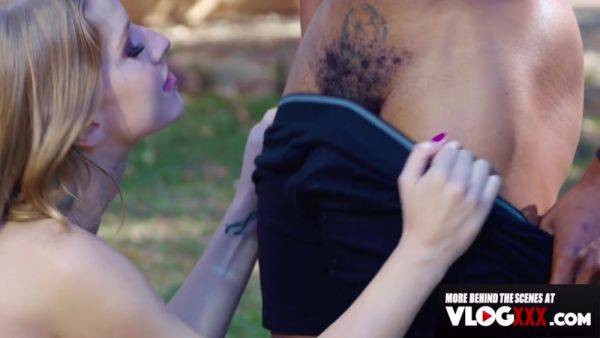 Octavia Red Shows Her Bubbly Charm During Interview - hotmovs.com on freevids.org