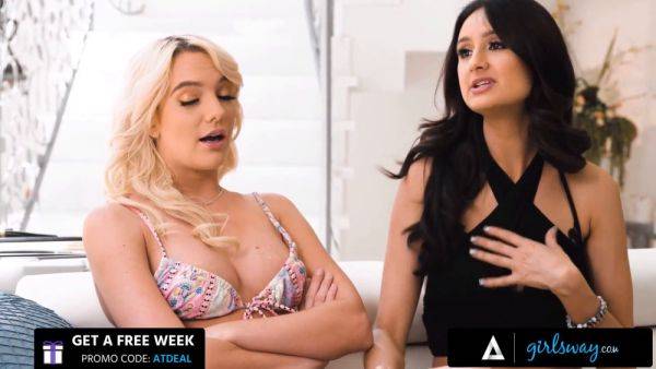 Eliza Ibarra cheats on her girlfriend with the hot Kenzie Anne on a Couple Vacation - sexu.com on freevids.org