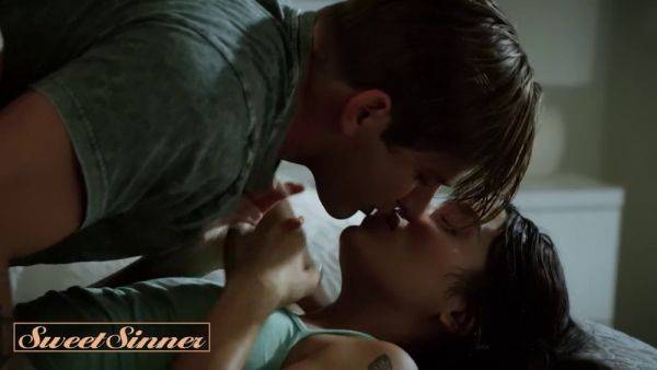 Vanessa Sky's tight ass and sweet mouth take on Nathan Bronson's massive cock until she's shaking with pleasure - sexu.com on freevids.org