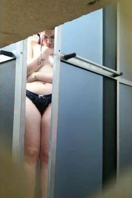 Irma gostosa tomando banho - drtuber.com on freevids.org