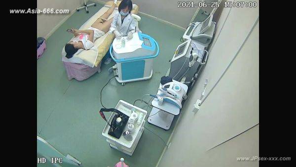 Hackers use the camera to remote monitoring of a lover's home life.604 - hclips.com - China - Usa on freevids.org