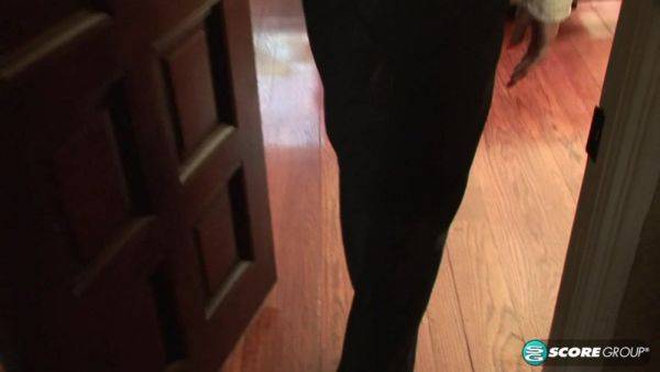 Ophelia Closes The Deal - hotmovs.com on freevids.org