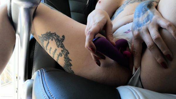 Mature fat blonde masturbating - drtuber.com on freevids.org