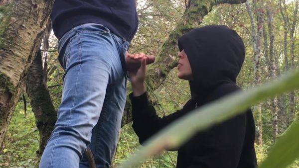 Blowjob And Swallow In The Forest - hclips.com on freevids.org