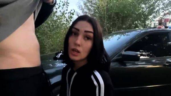 Brunette gives mass blowjob outdoors - drtuber.com on freevids.org