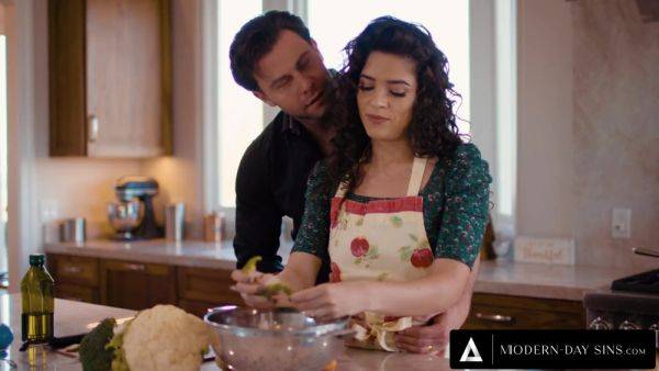 Husband Seth Gamble Cums inside of his wife Victoria Voxx during cooking - anysex.com on freevids.org