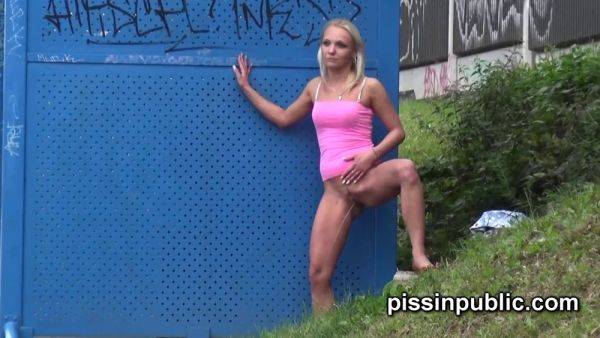 Watch these horny barbies risk their lives for WC in public and pee in the city center - sexu.com on freevids.org