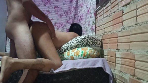 Comendo A Mulher Do Corno Enquanto Ele Trabalha 5 Min - videohdzog.com on freevids.org