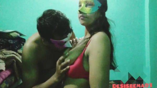 Ex Girlfriend Bhabhi Ko Choda Apne Ghar Pe Bulake - upornia.com on freevids.org