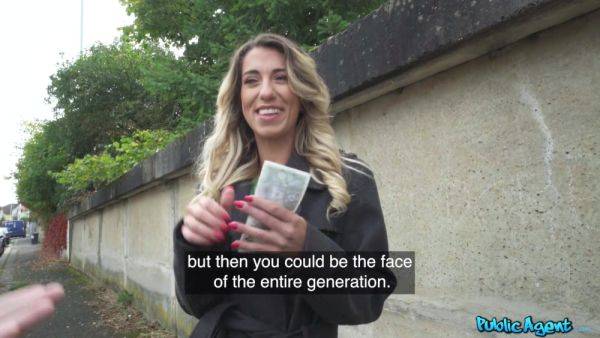 Czech beauty receives good cash to tear her pussy apart in sex - xbabe.com on freevids.org