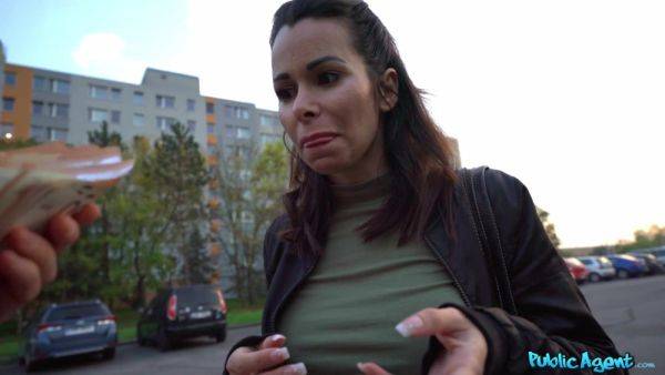 Jessy Jey sucks and rides Erik’s cock for some cash - xhand.com on freevids.org