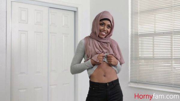 Milu Blaze gets her big tits and ass pleasured by her stepbrother's big cock in her hijab - sexu.com on freevids.org