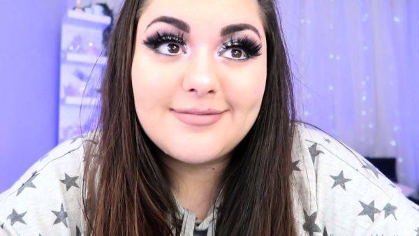 Amateur Webcam Chick Masturbates On Webcam More at - drtuber.com on freevids.org