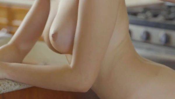 Big booty babe takes it up the ass - upornia.com on freevids.org