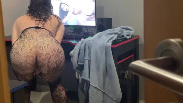 Catching My Stepsister Watching Porn With A Hidden Cam 6 Min - upornia.com on freevids.org