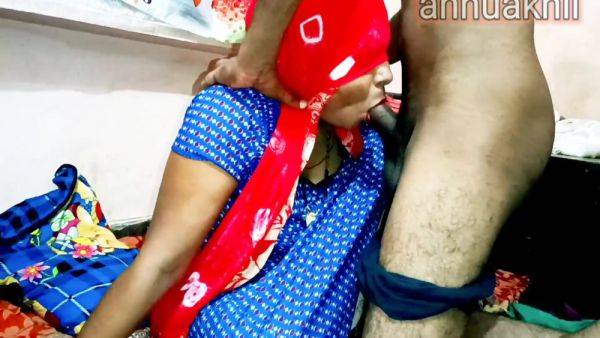 Indian Desi Bhabhi Chitting With Huby Dever Se Chud Gyi Bhabhi Clear Hindi Vioce - hclips.com - India on freevids.org