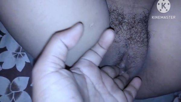 Village Bhabhi Devar Ko Bola Jaldi Jaldi Chodo Aur Bhago - desi-porntube.com - India on freevids.org