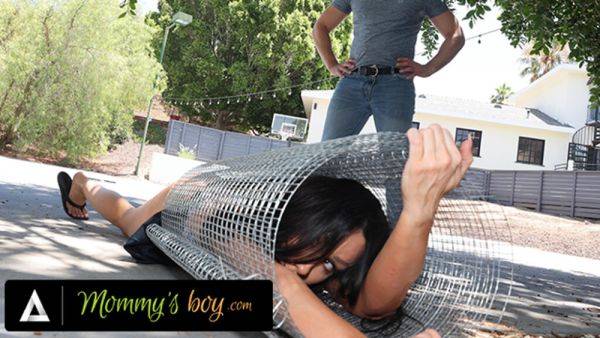 MOMMY'S BOY - Stacked MILF Gets Hard Fucked By Her Pervert Hung Gardener While Stuck In A Fence - txxx.com on freevids.org