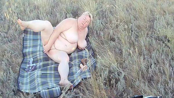 Masturbating Pussy With A Public Place Close Up - upornia.com on freevids.org