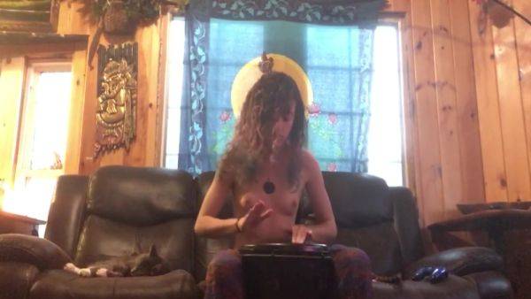 Topless Tune Time - hclips.com on freevids.org