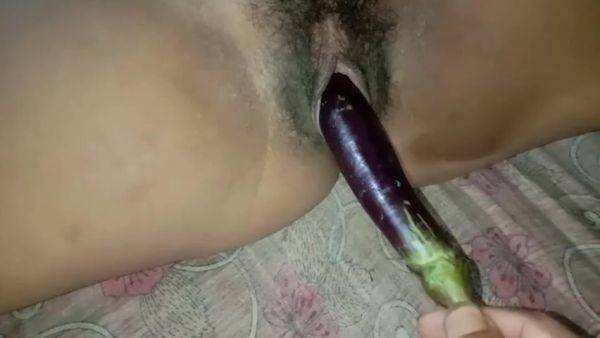 Eighteen Years School Girl Fuck With Brinjal - hclips.com - India on freevids.org