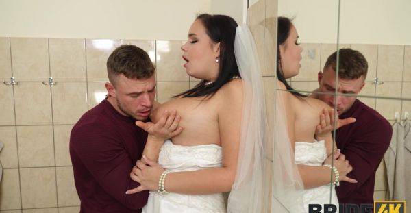 Heavy romance right on her wedding day by fucking with another dude - alphaporno.com - Czech Republic on freevids.org