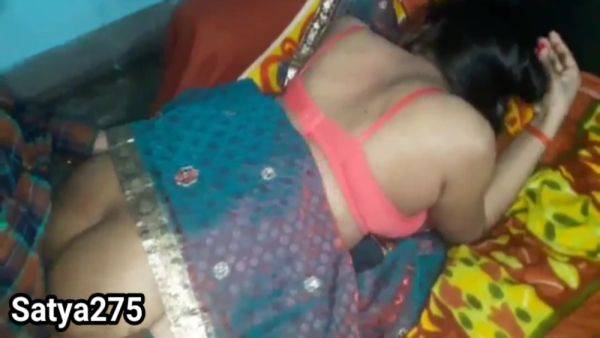 Indian Bed Sex With Another Person Full Enjoy In - hclips.com - India on freevids.org